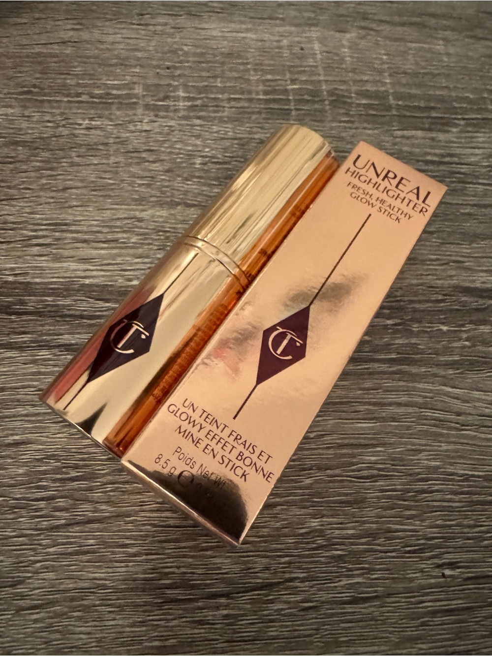 CHARLOTTE TILBURY HIGHLIGHTER STICK ⭐️
